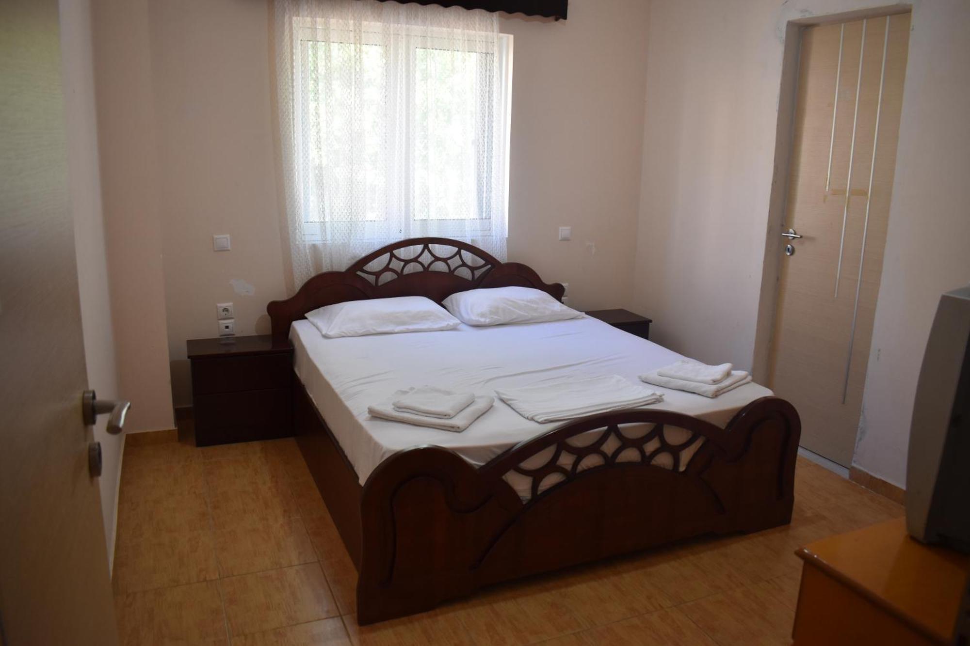 Anastasias Apartments Sarande Exterior photo