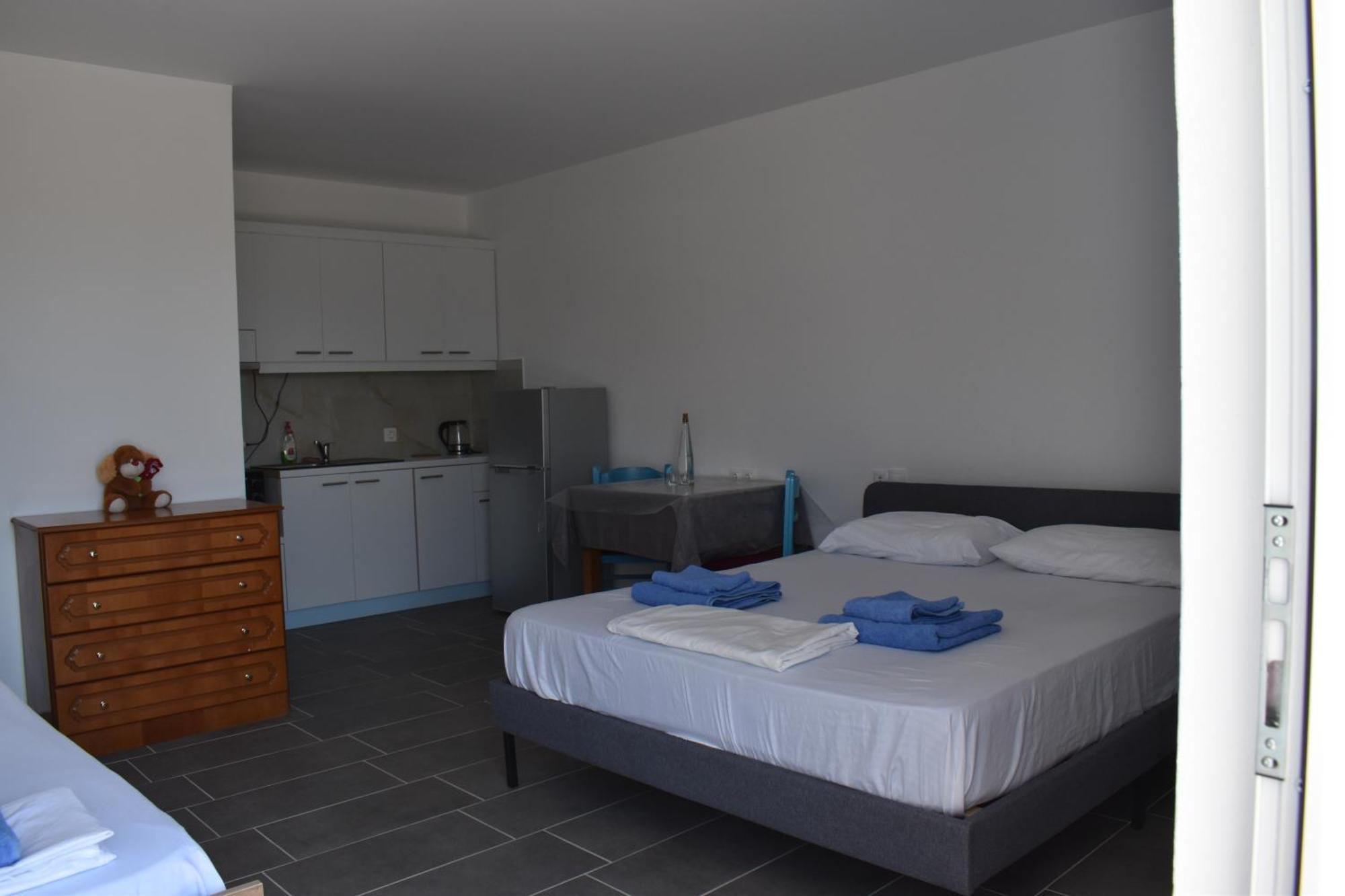 Anastasias Apartments Sarande Exterior photo